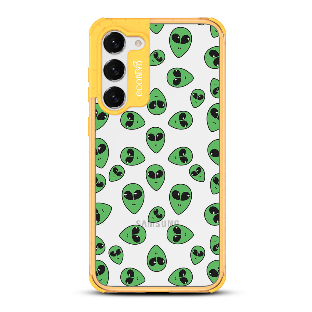 Aliens - Yellow Eco-Friendly Galaxy S23 Case with Green Alien Heads On A Clear Back