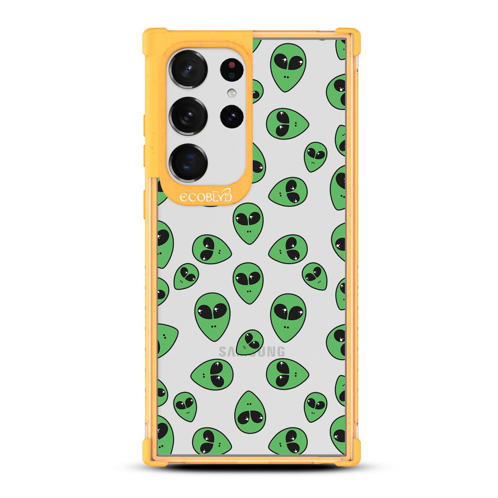 Aliens - Yellow Eco-Friendly Galaxy S23 Ultra Case with Green Alien Heads On A Clear Back