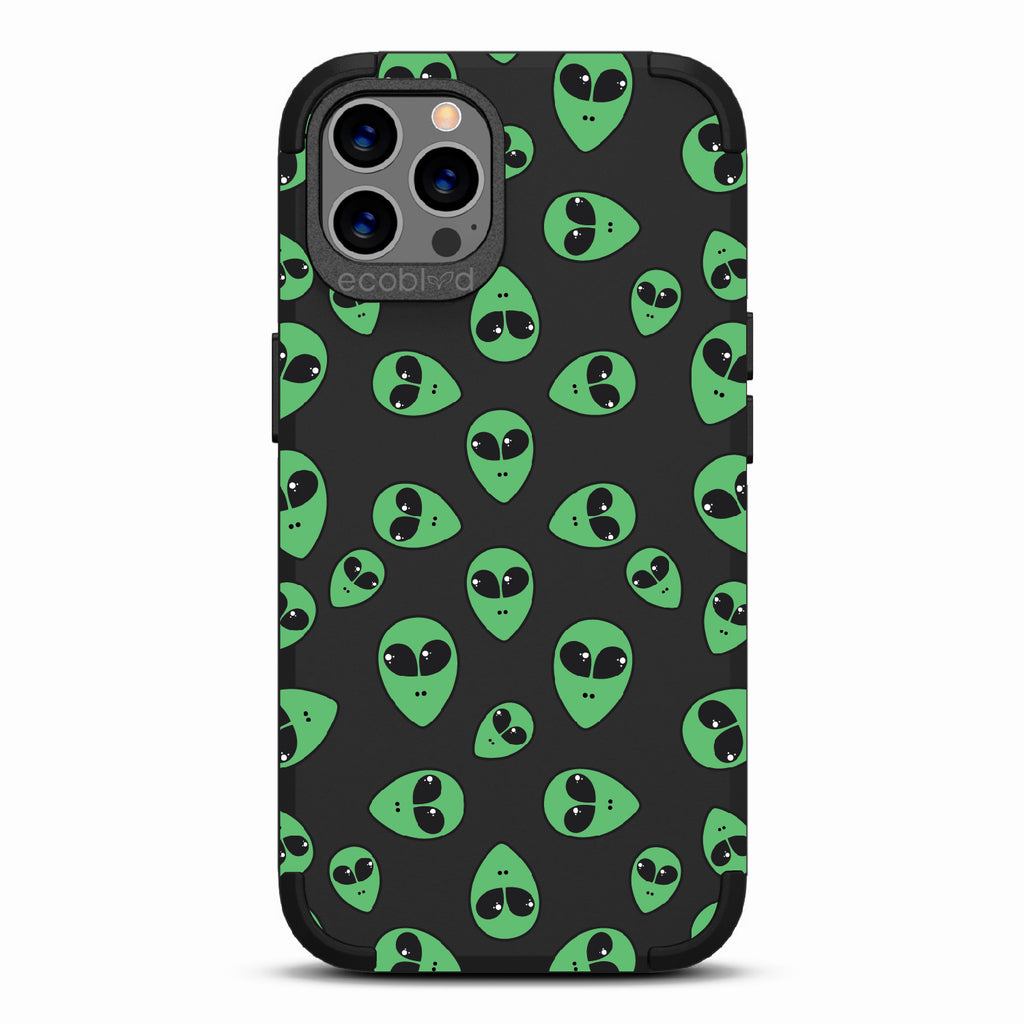 Aliens - Black Rugged Eco-Friendly iPhone 12/12 Pro Case With Green Cartoon Alien Heads On Back
