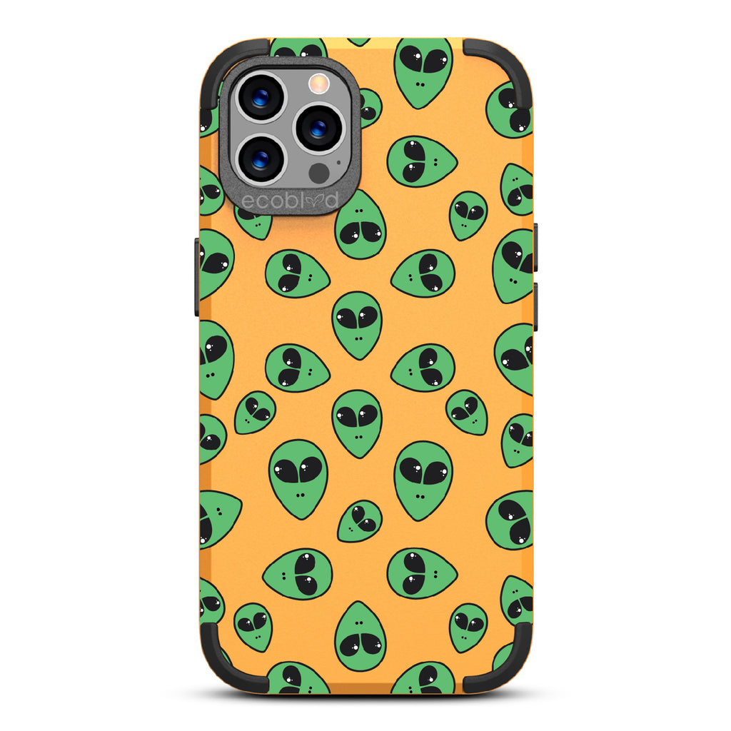 Aliens - Yellow Rugged Eco-Friendly iPhone 12/12 Pro Case With Green Cartoon Alien Heads On Bac