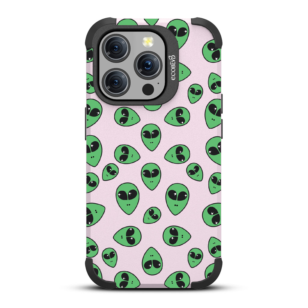 Aliens - Green Cartoon Alien Heads - Pastel Lilac Eco-Friendly Rugged iPhone 15 Pro MagSafe Case